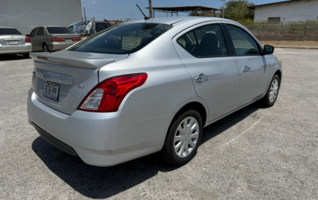 Nissan Versa  '2018
