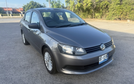 VW Volkswagen Voyage  '2013