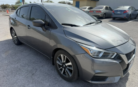 Nissan Versa  '2020